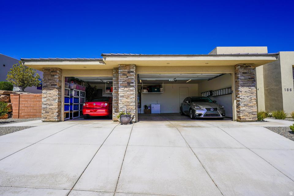 ARANCIO POINT AT DIVARIO PH 1 - Residential