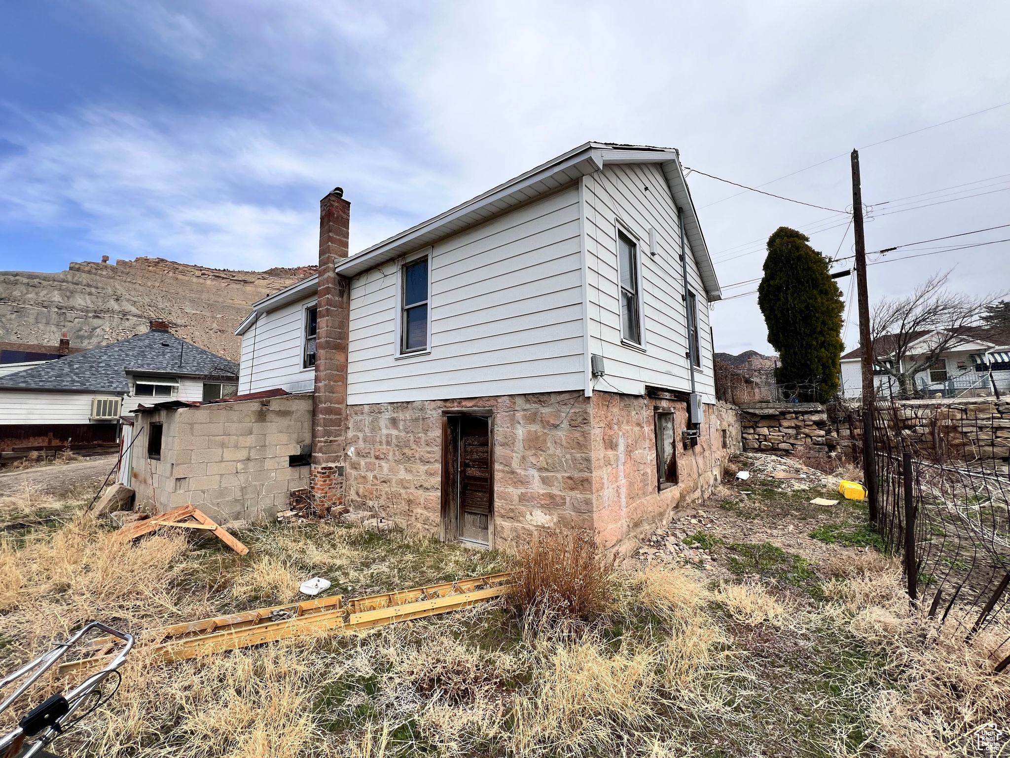 156 Duchesne St, Helper, Utah image 2
