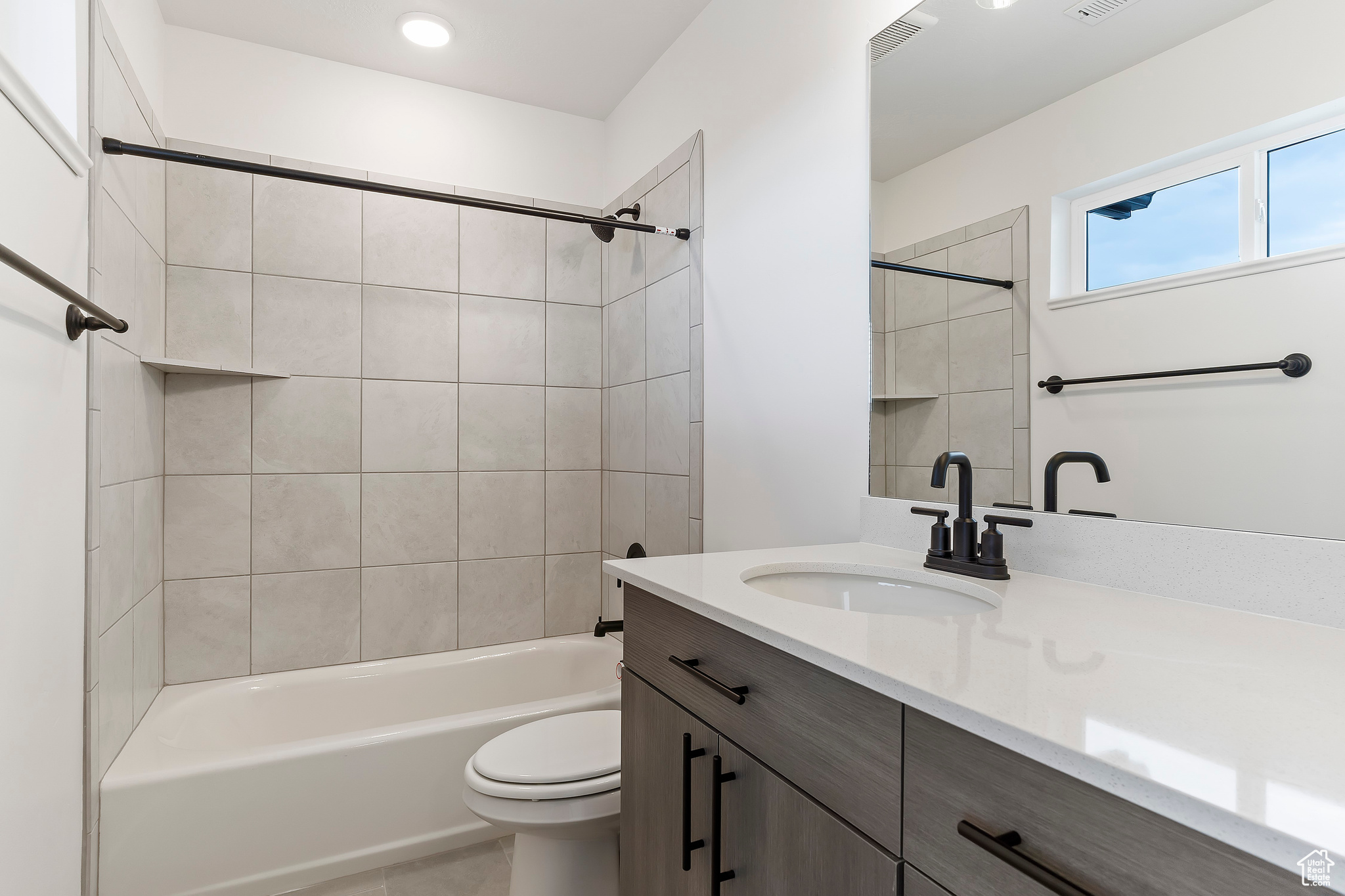 3066 S Ludlow C Way, Syracuse, Utah image 11