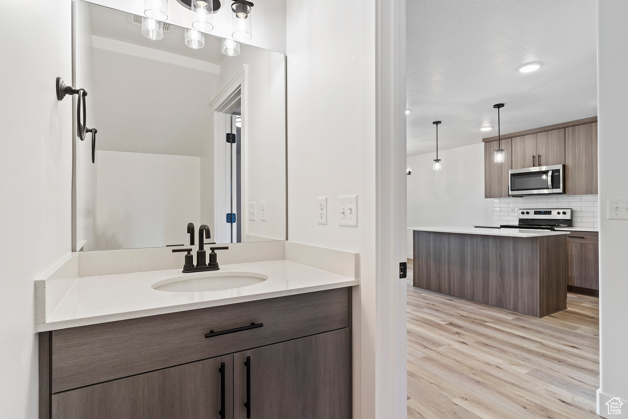 3066 S Ludlow C Way, Syracuse, Utah image 8