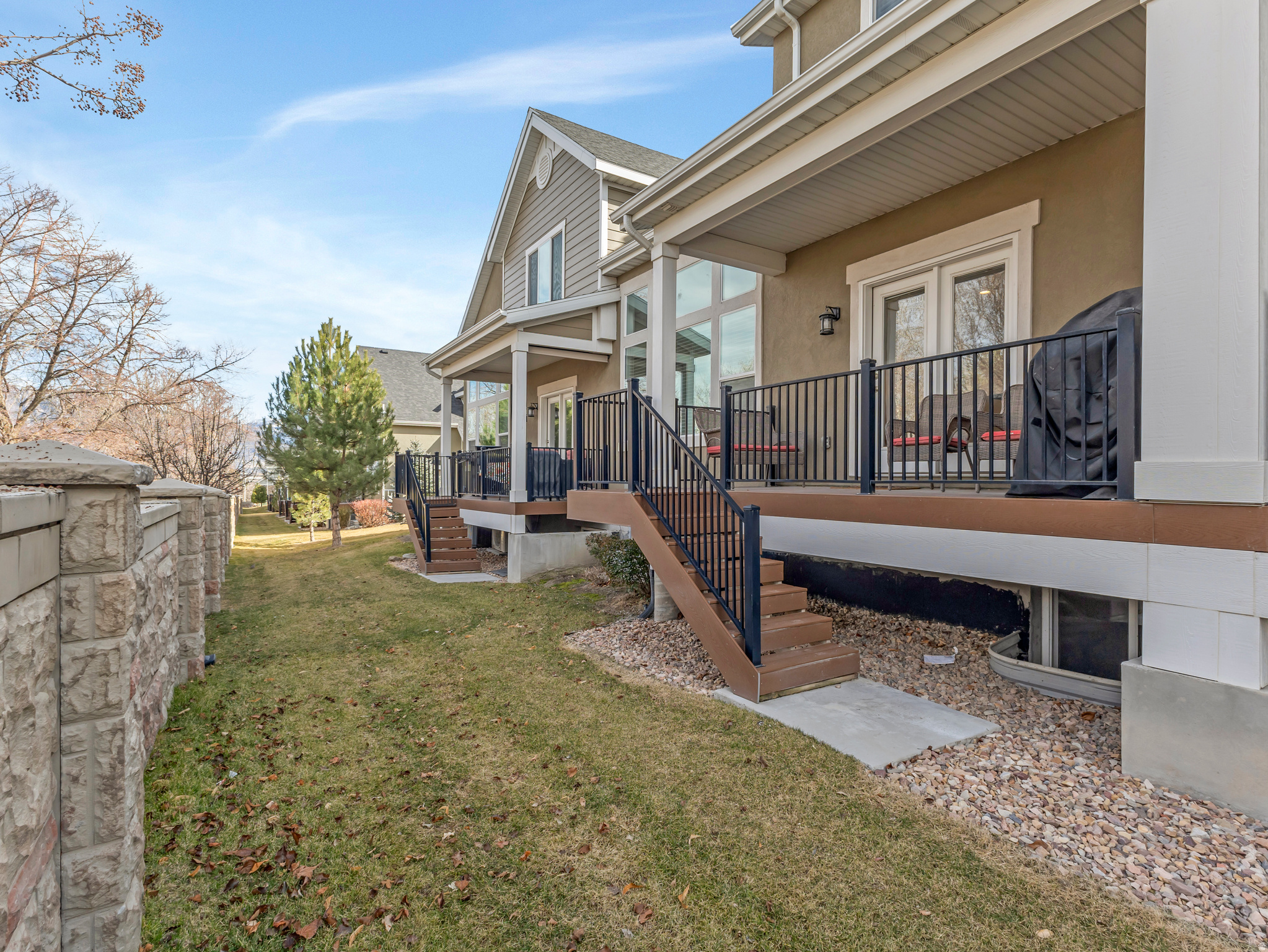 THE VILLAGES ON WINCHESTER - Residential