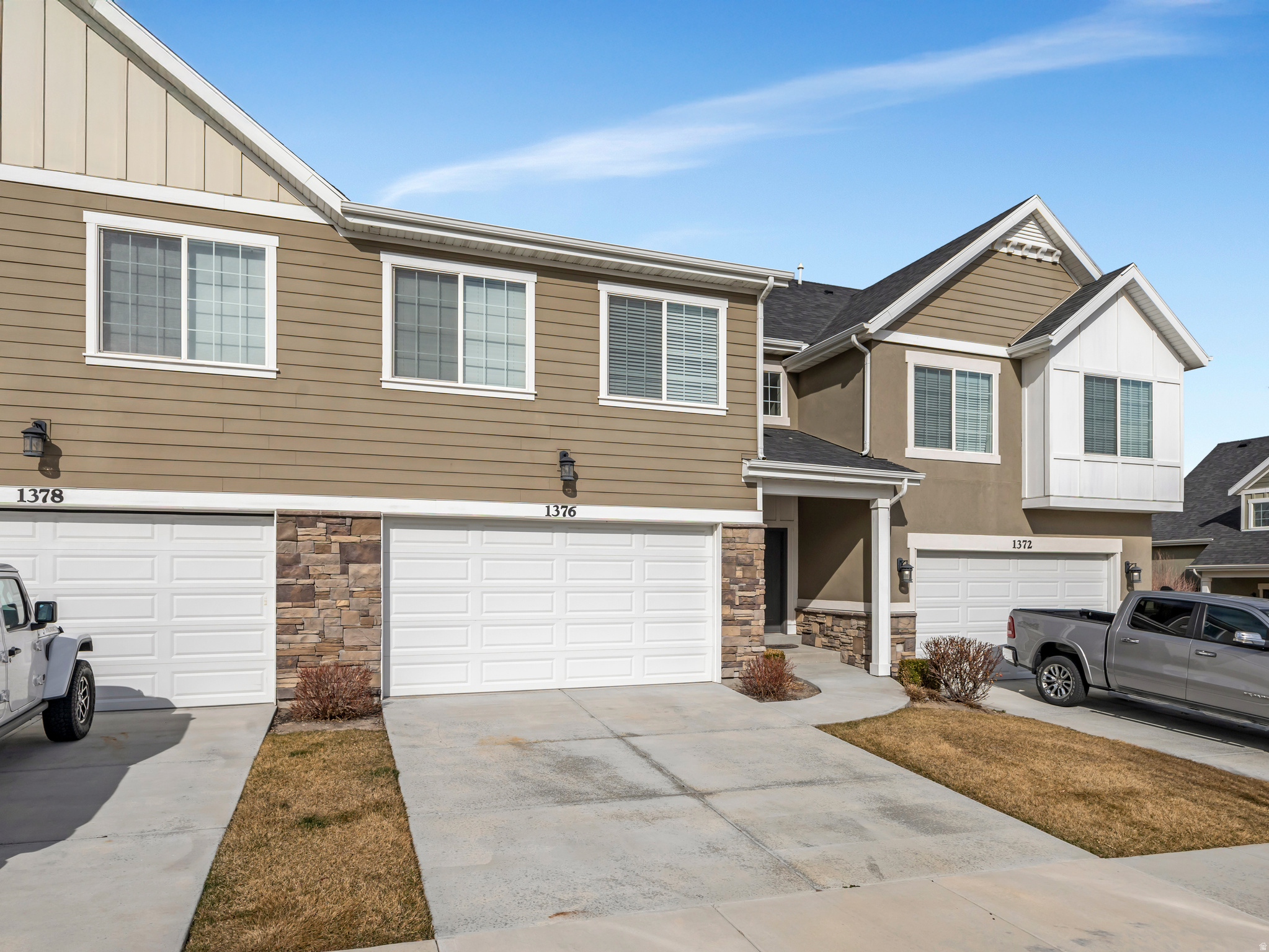 THE VILLAGES ON WINCHESTER - Residential