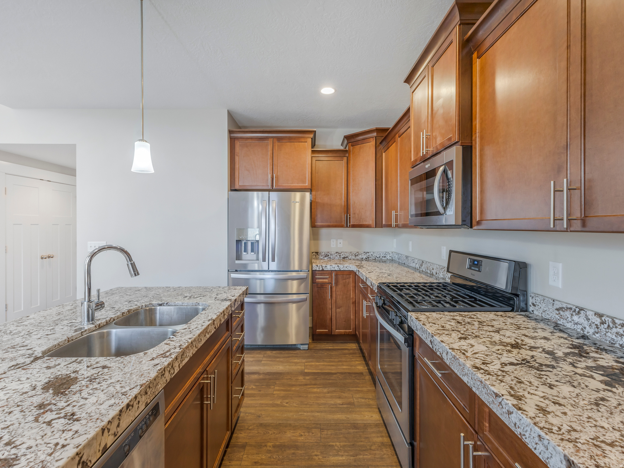 THE VILLAGES ON WINCHESTER - Residential