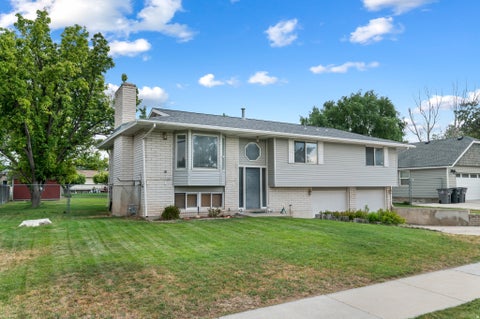 Tiny photo for 1204 W 10610 S, South Jordan, UT 84095 (MLS # 2174926)