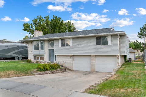 Tiny photo for 1204 W 10610 S, South Jordan, UT 84095 (MLS # 2174926)