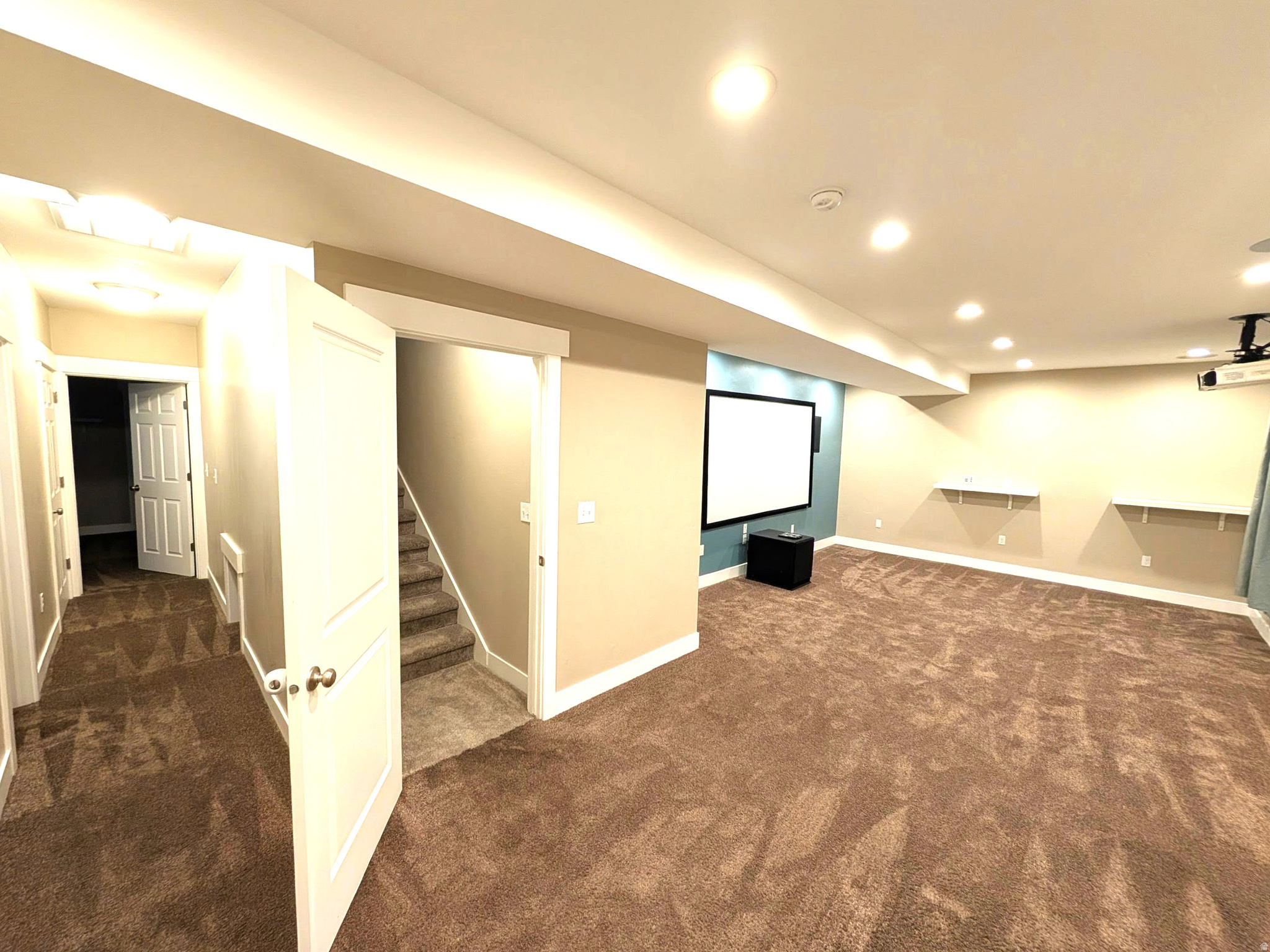 EAST RIVERWALK - Residential