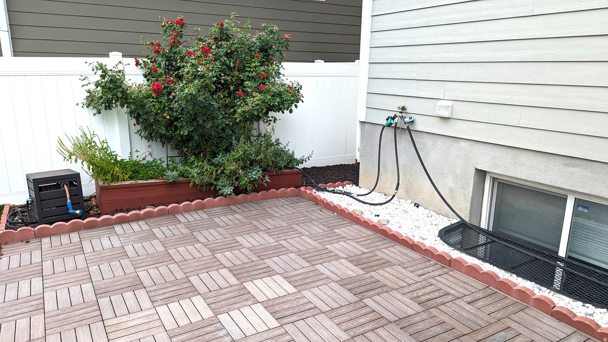 EAST RIVERWALK - Residential