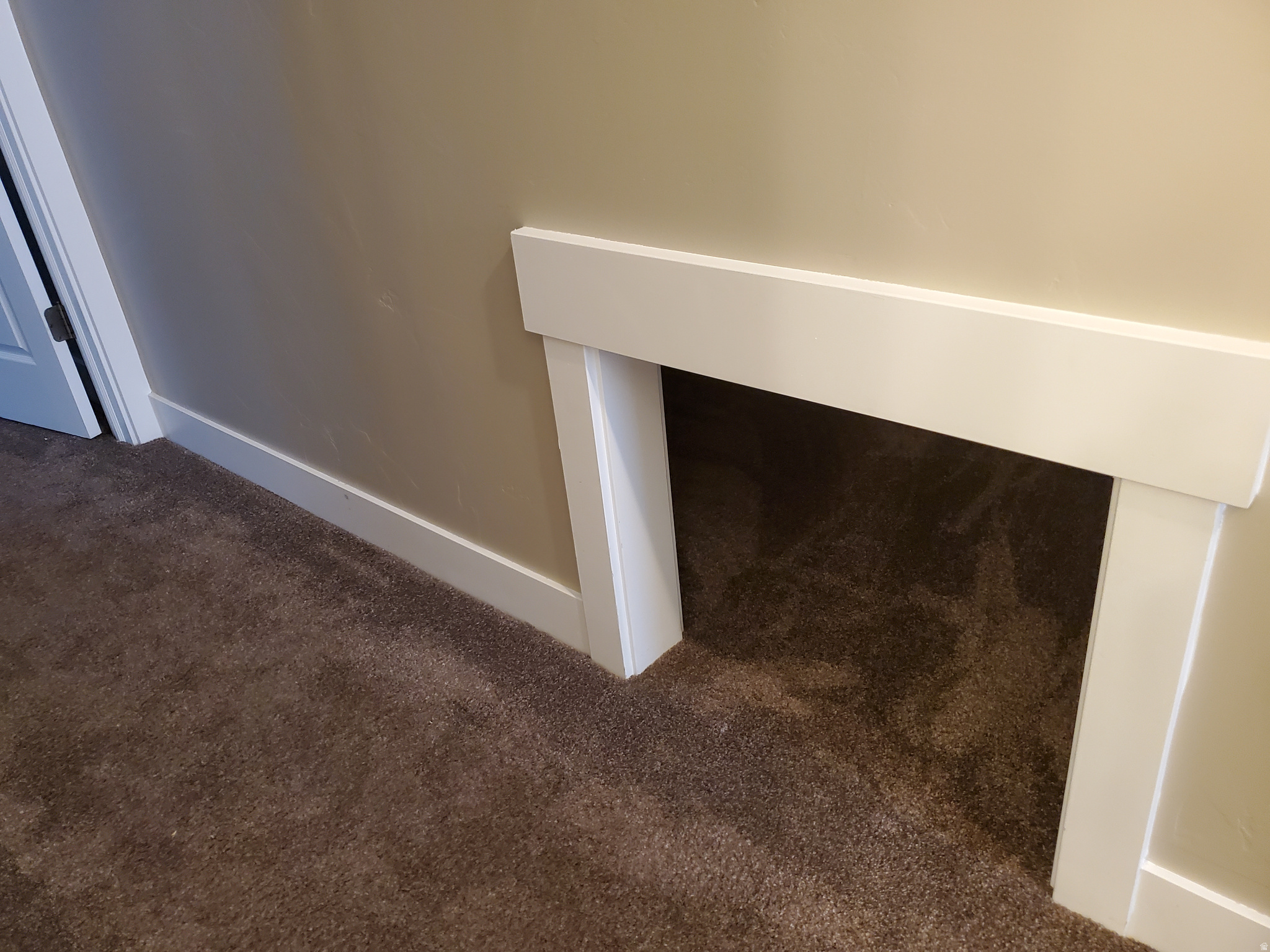 EAST RIVERWALK - Residential