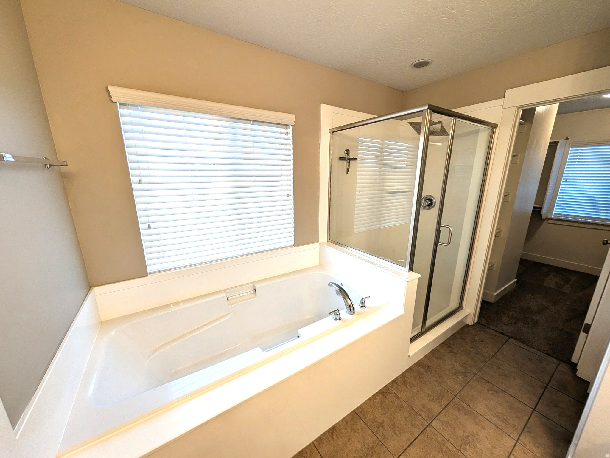 EAST RIVERWALK - Residential