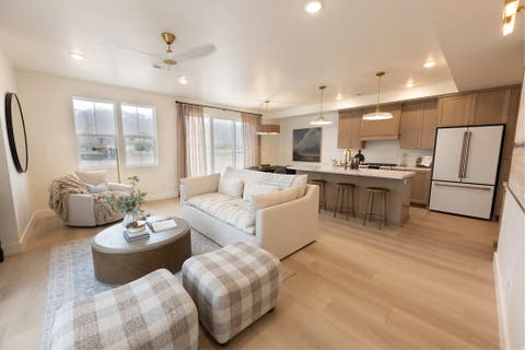Tiny photo for 1478 N PLEASANTVIEW DR #10, Kaysville, UT 84037 (MLS # 2180165)