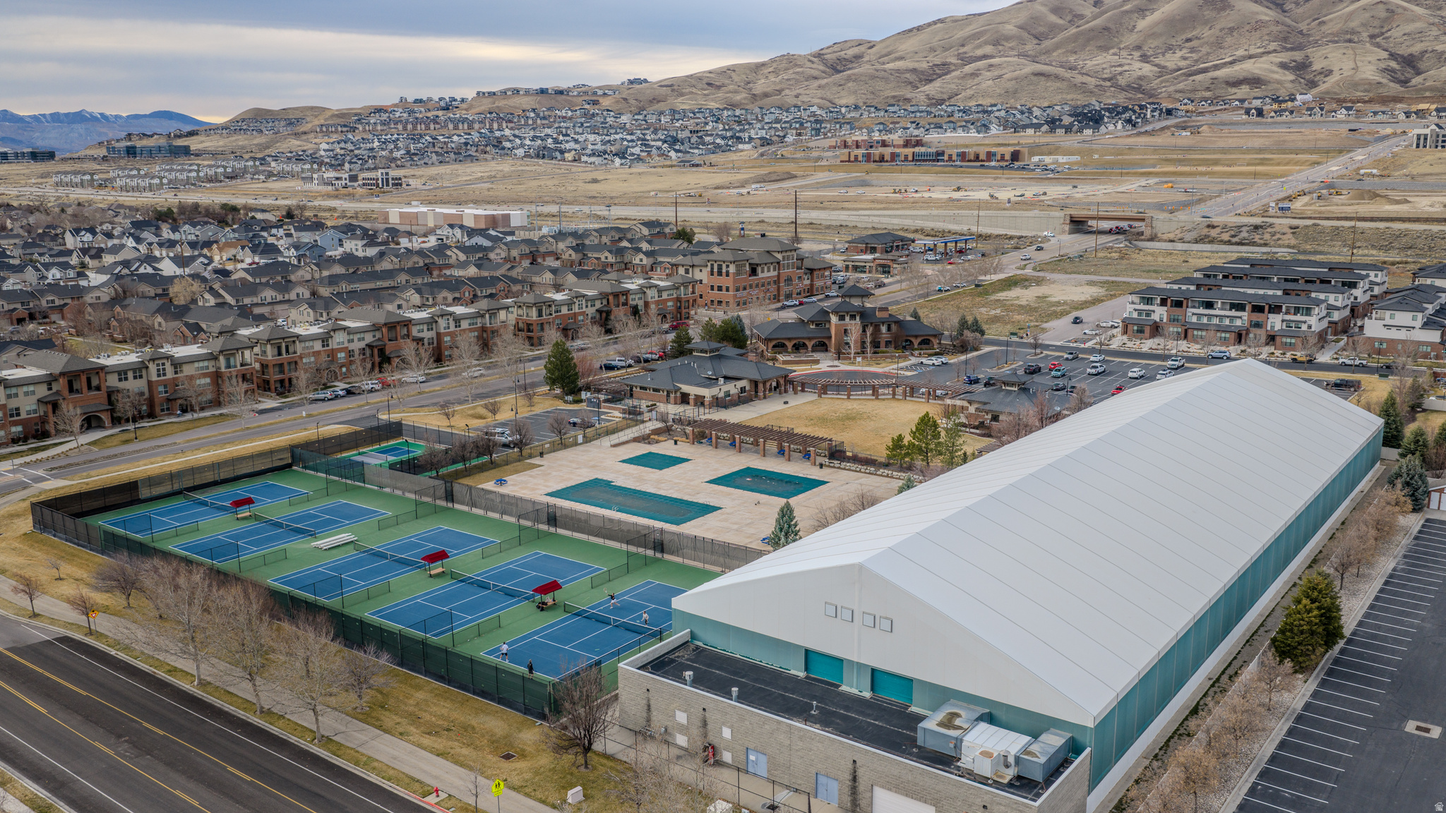 IVORY RIDGE PARKSIDE - Residential