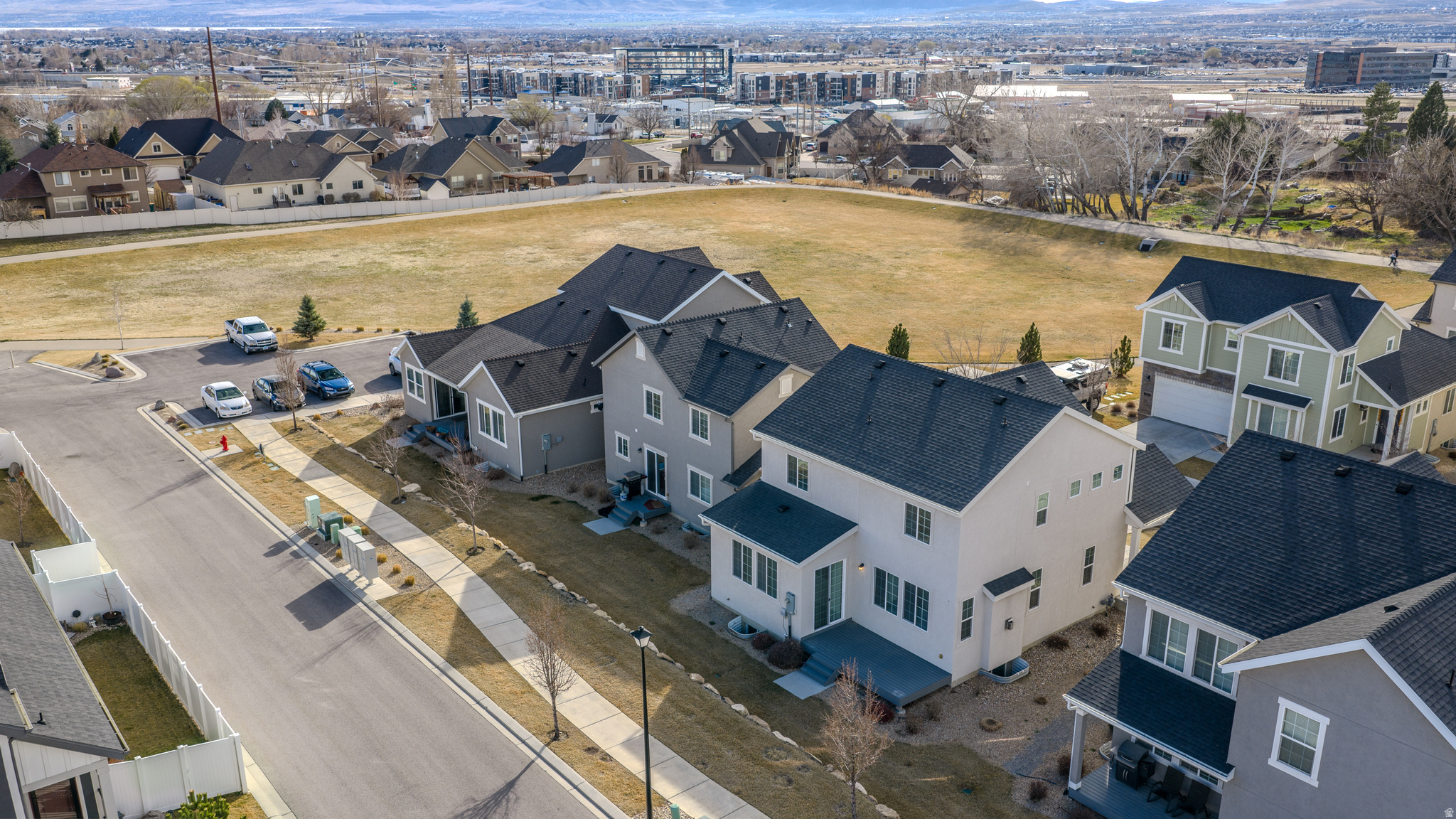 IVORY RIDGE PARKSIDE - Residential