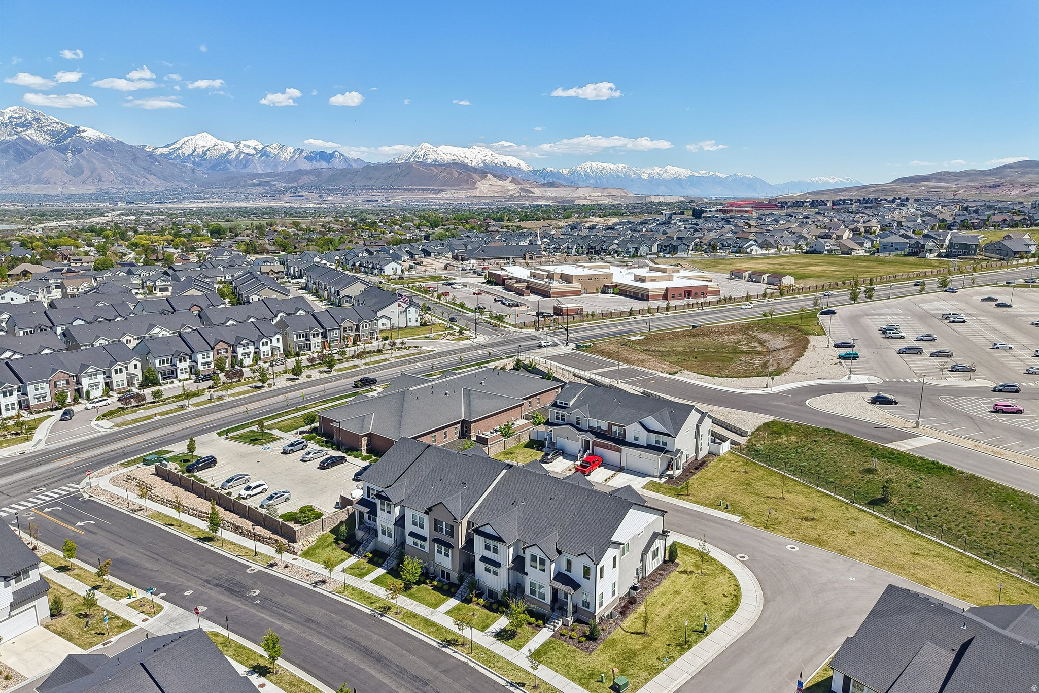 MOUNTAIN RIDGE - Residential