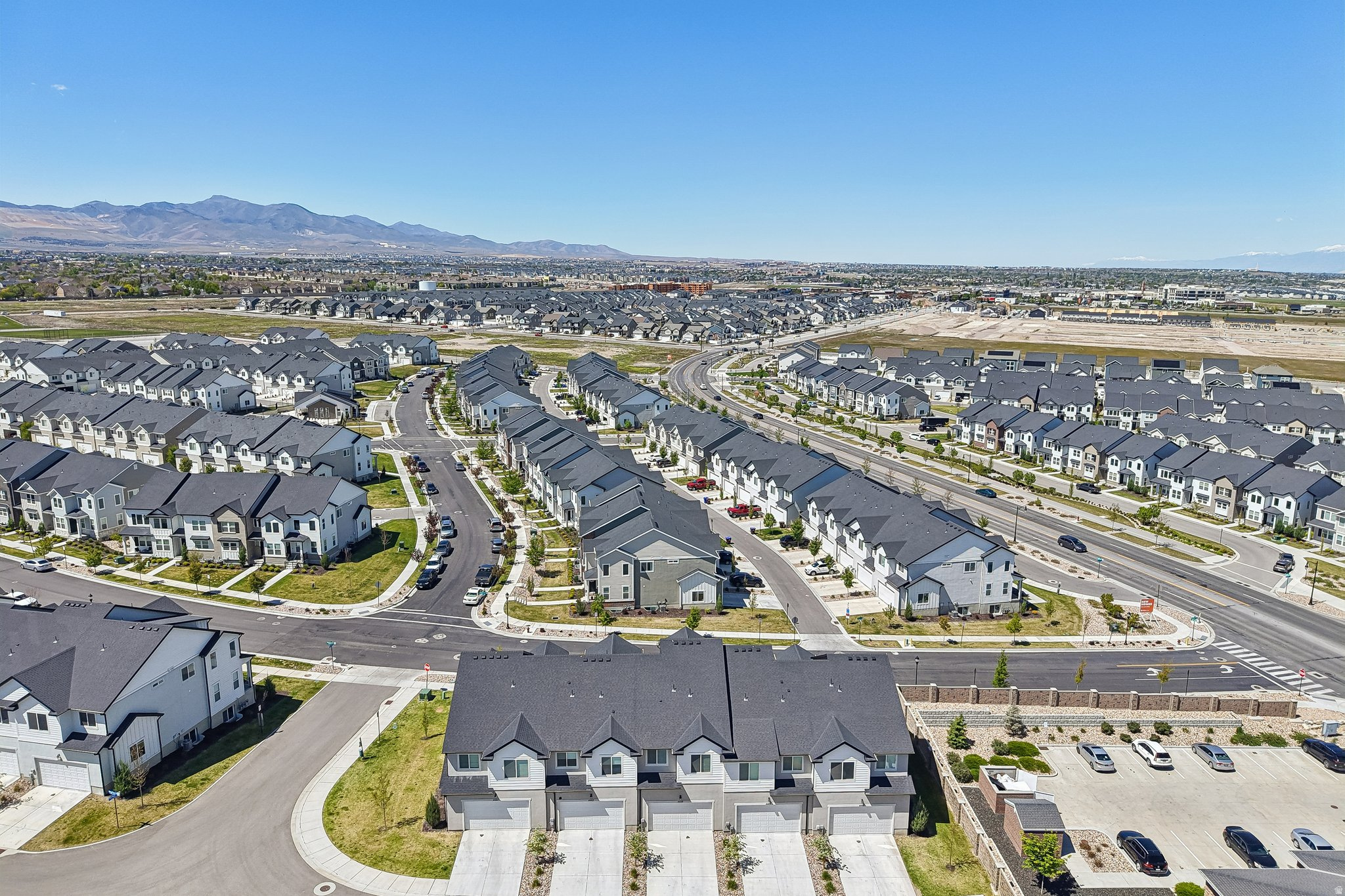MOUNTAIN RIDGE - Residential