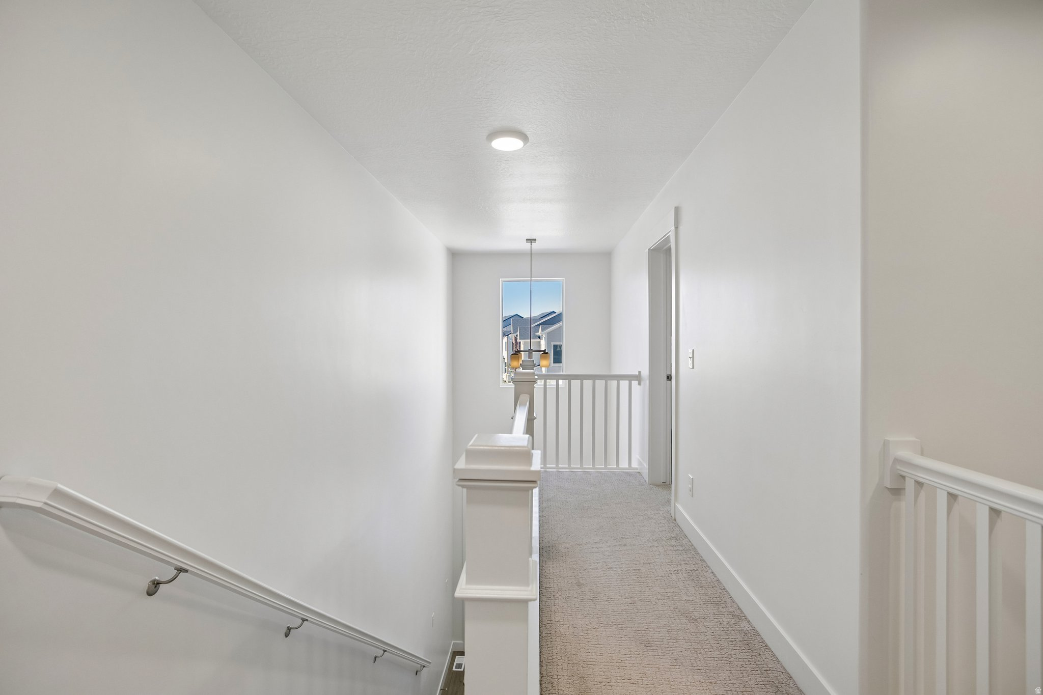 MOUNTAIN RIDGE - Residential
