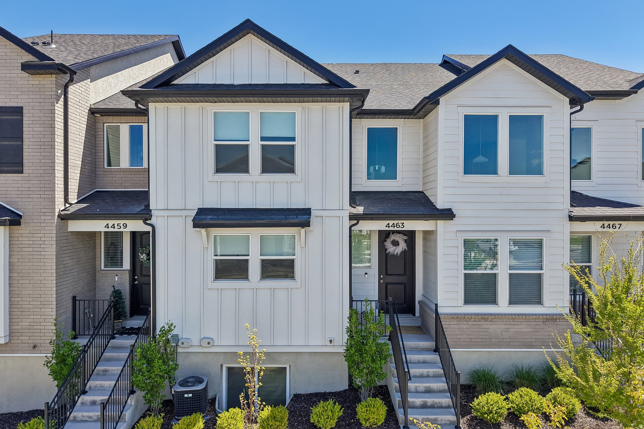 MOUNTAIN RIDGE - Residential