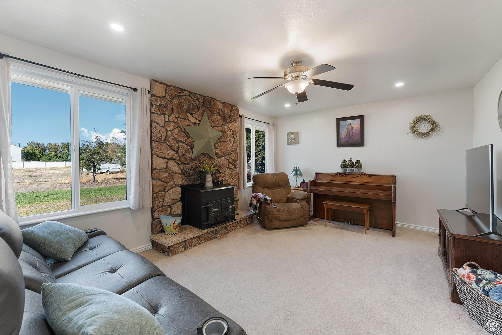 MEDALLION COVE - Residential
