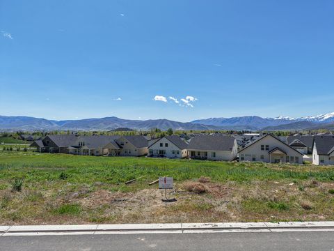Photo of 1615 N CAMBRIDGE DR #9, Midway, UT 84049 (MLS # 2153178)