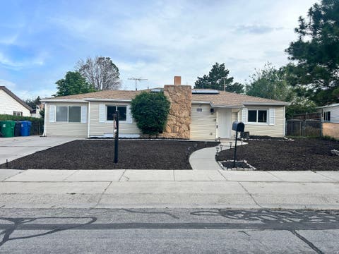 Homes For Sale - 4795 W 5055<br/> Salt Lake County, Kearns, UT 84118