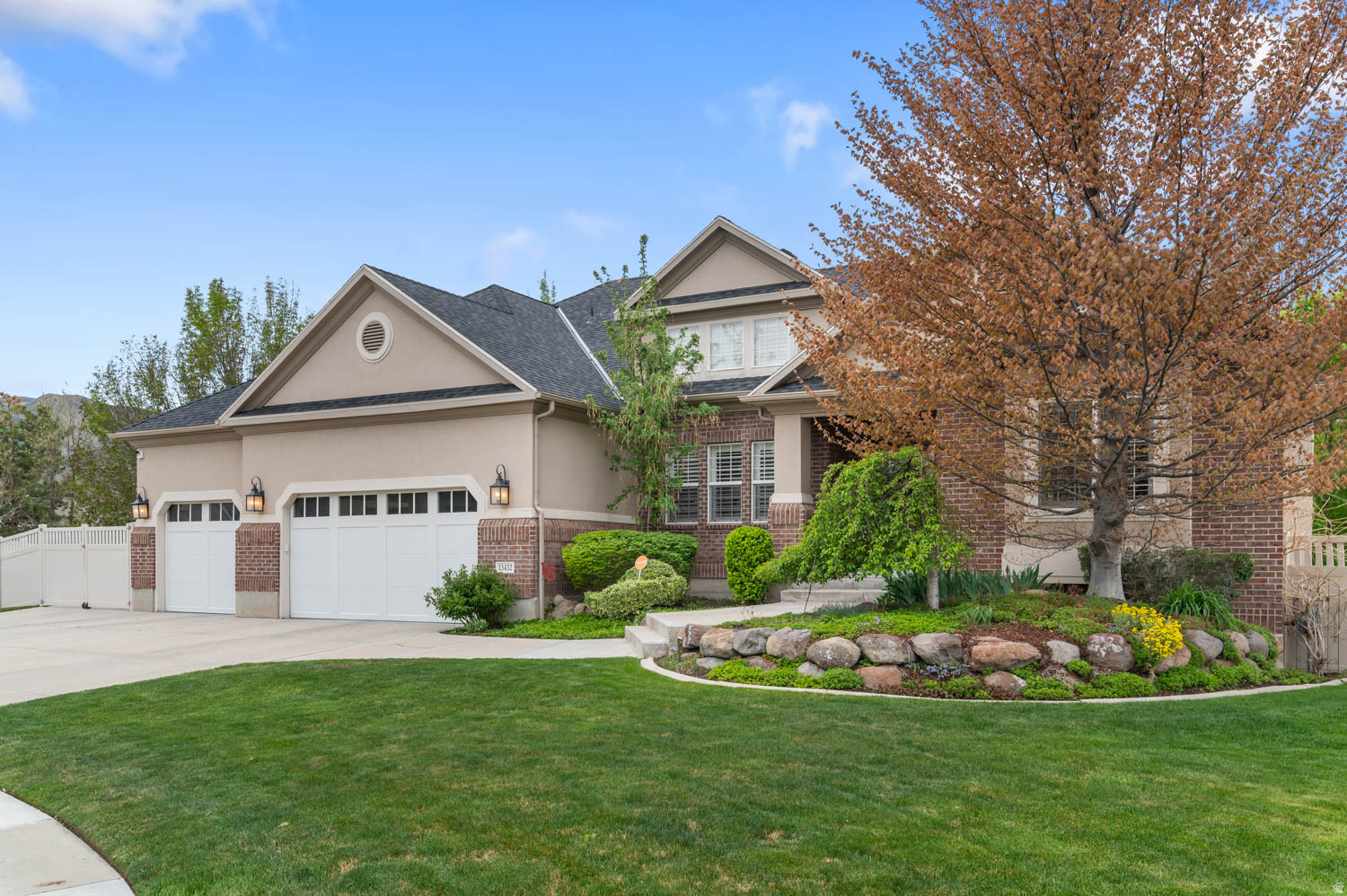 MEADOWS - Residential