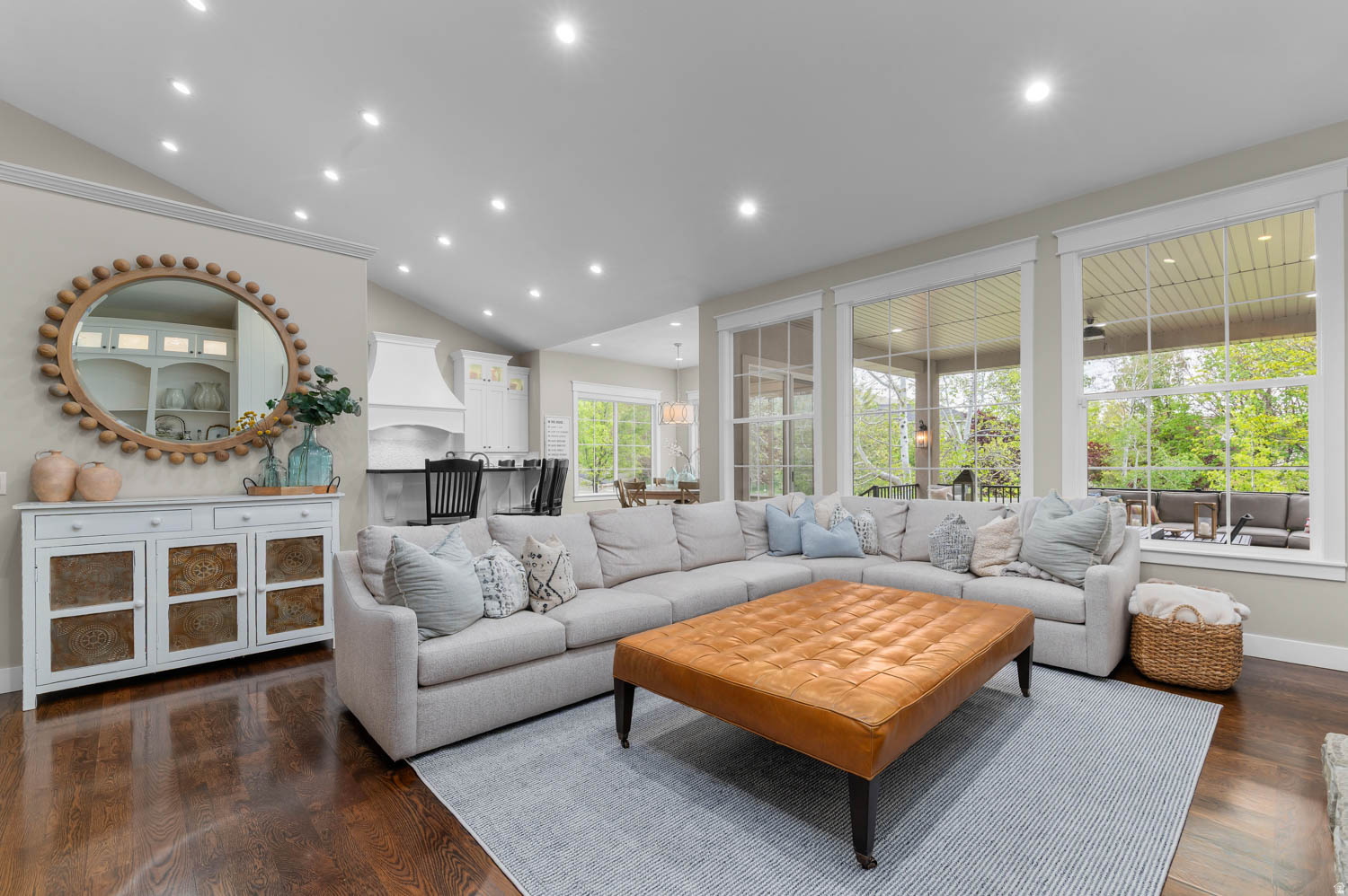 MEADOWS - Residential