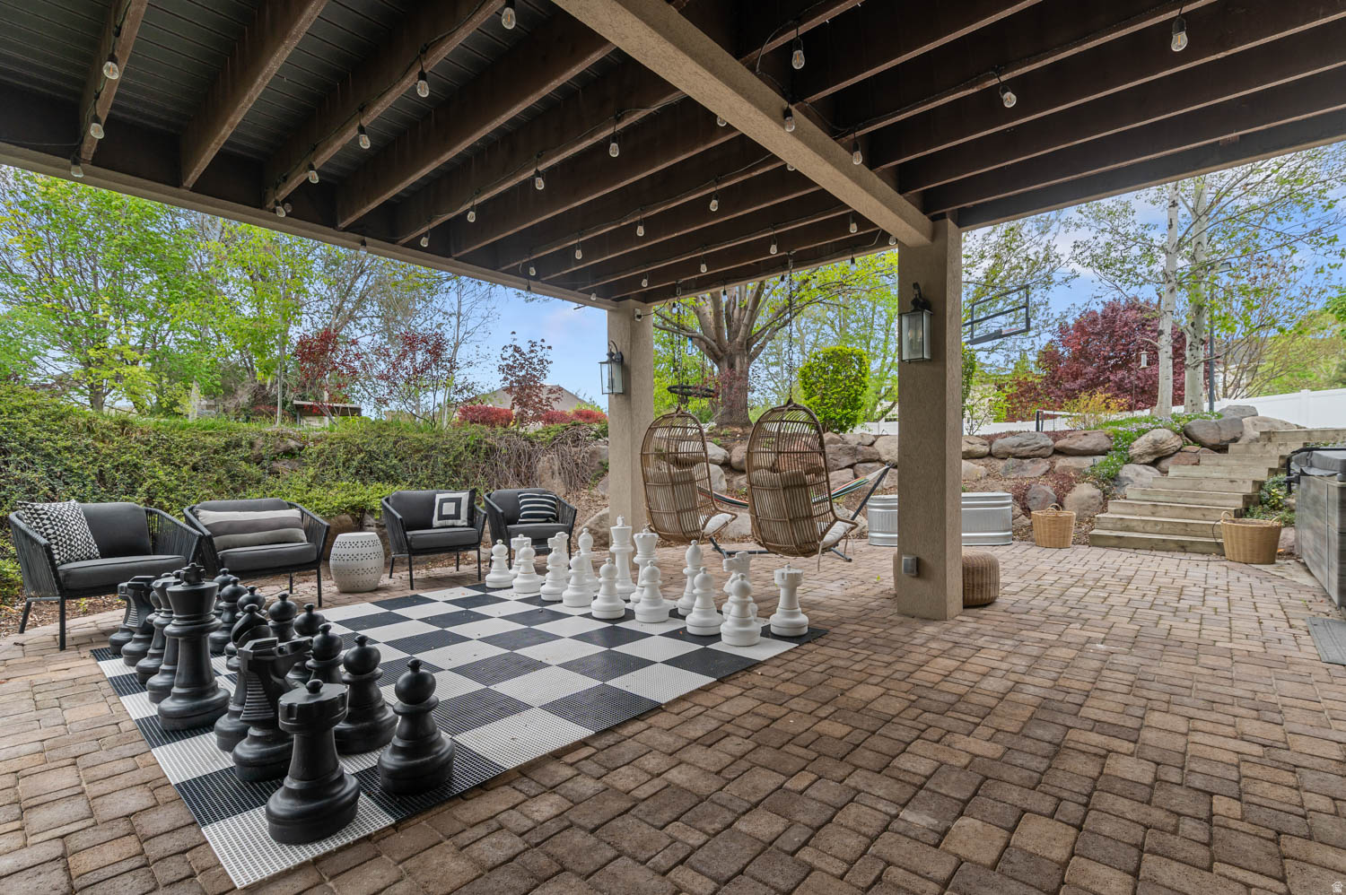 MEADOWS - Residential