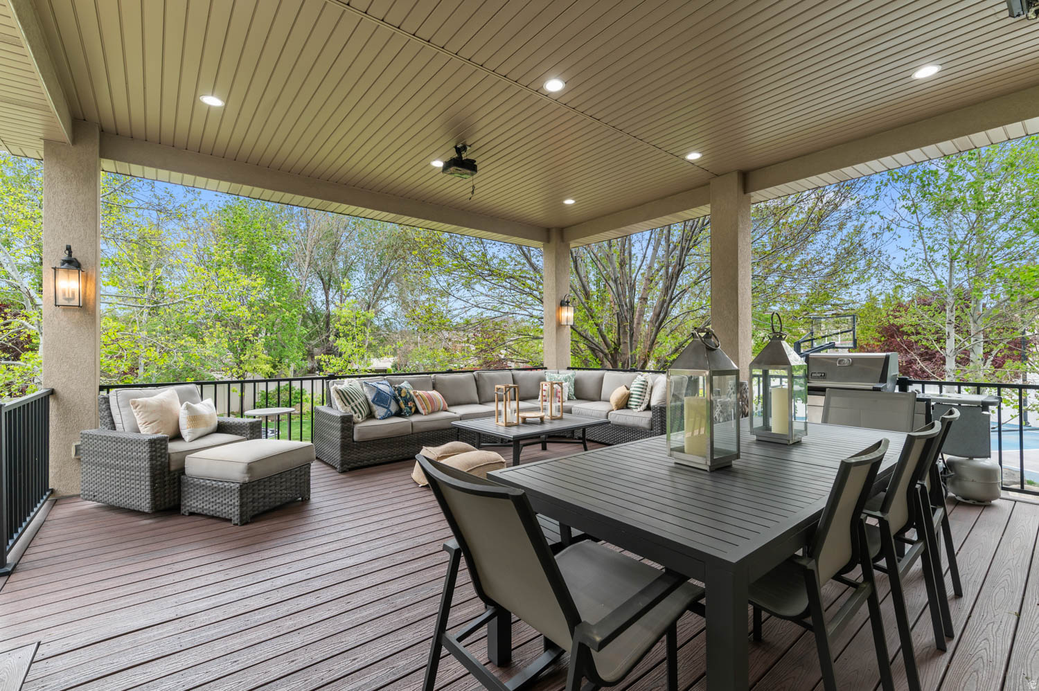 MEADOWS - Residential