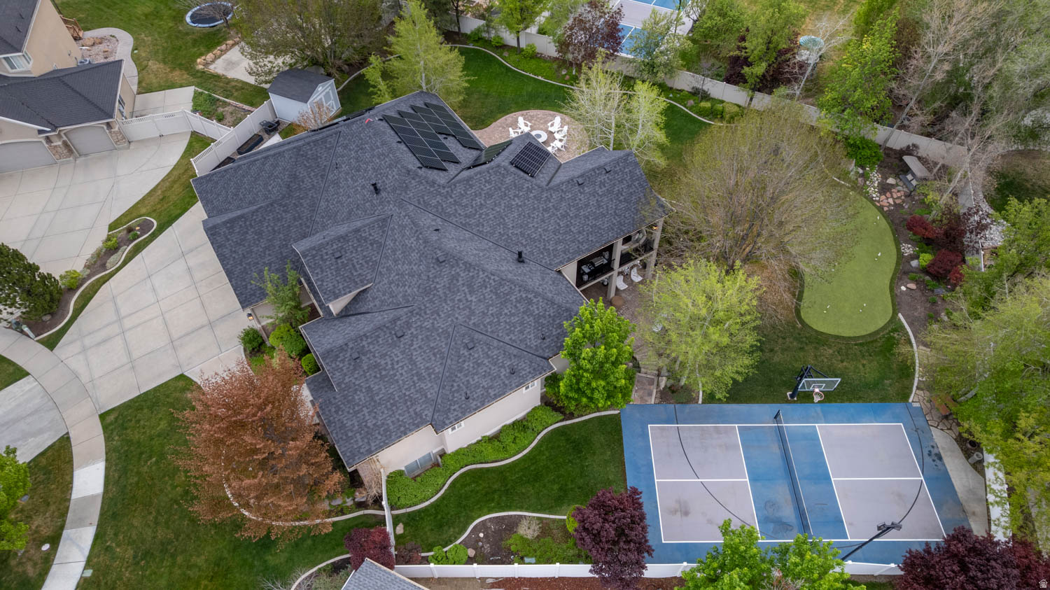 MEADOWS - Residential