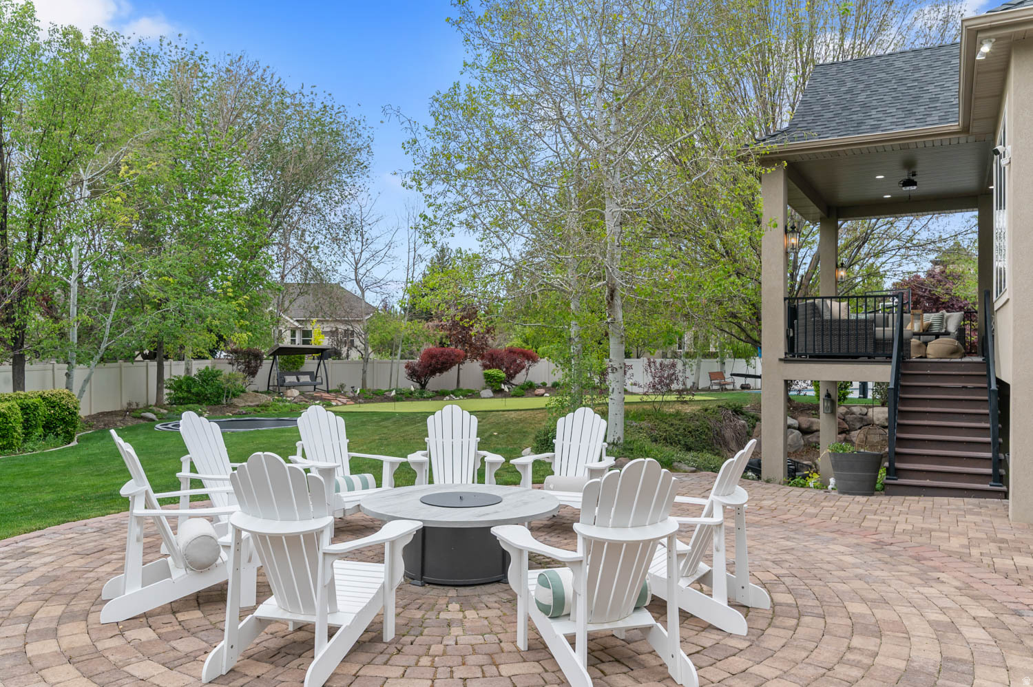 MEADOWS - Residential