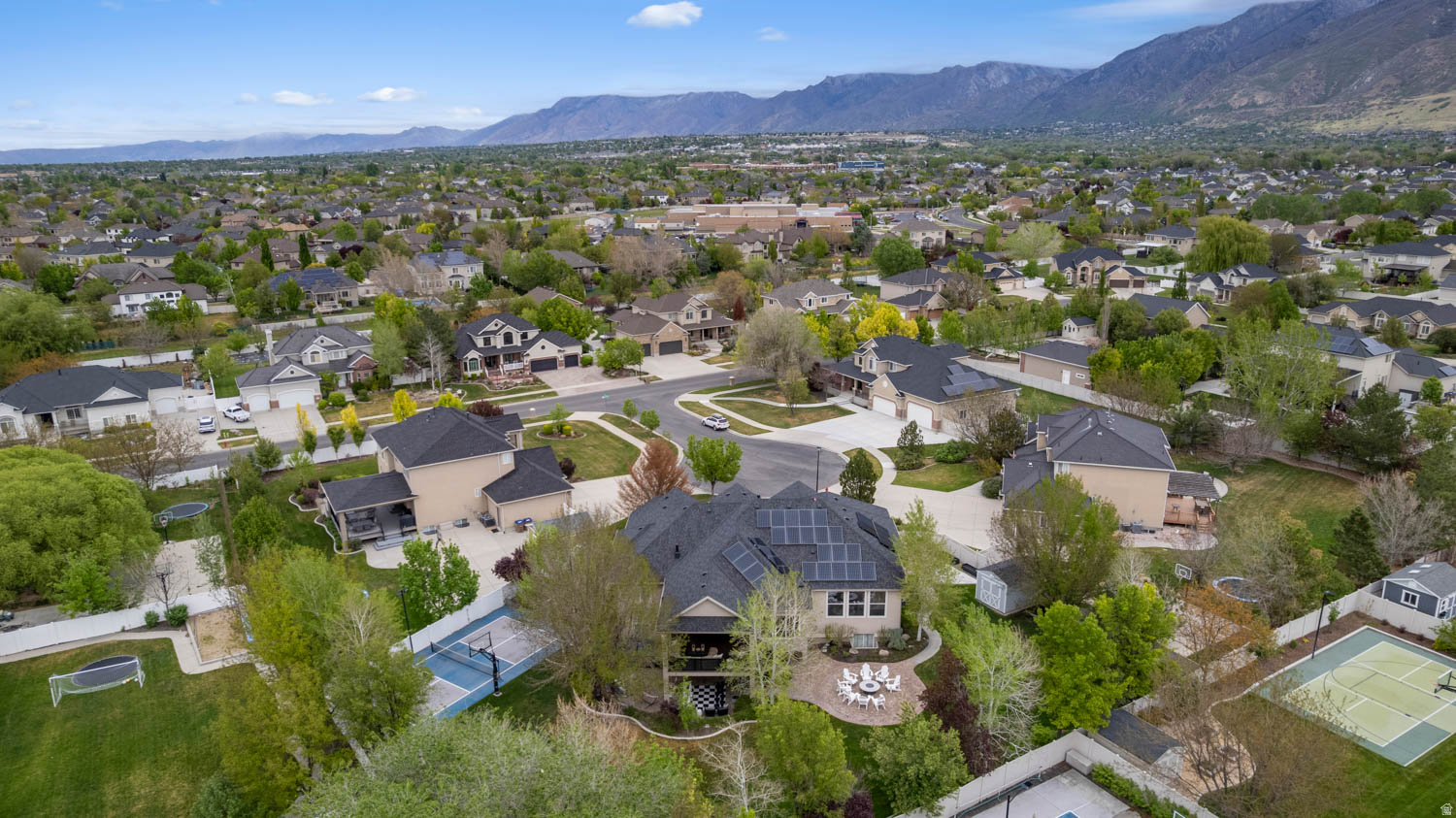 MEADOWS - Residential