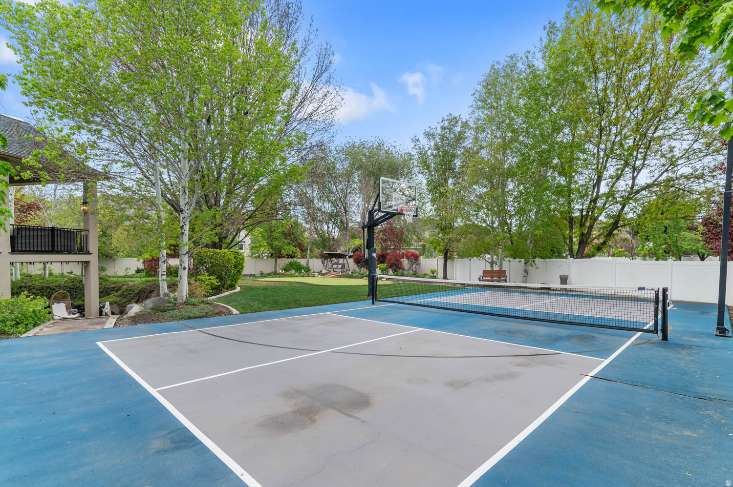 MEADOWS - Residential