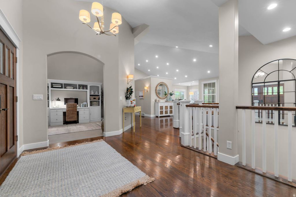 Photo of 13432 S CORNER HOLLOW CT E, Draper, UT 84020 (MLS # 2153610)