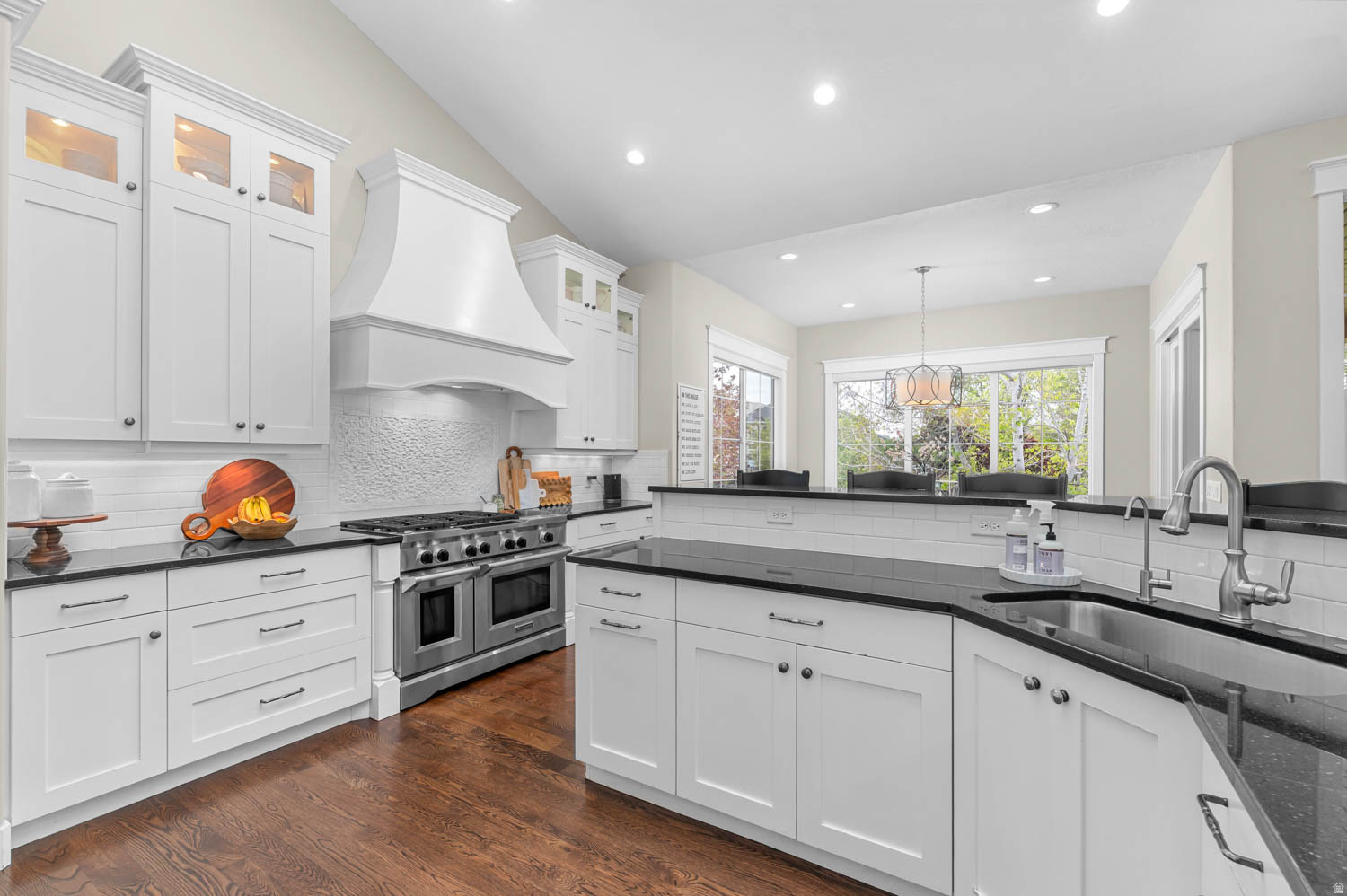 MEADOWS - Residential