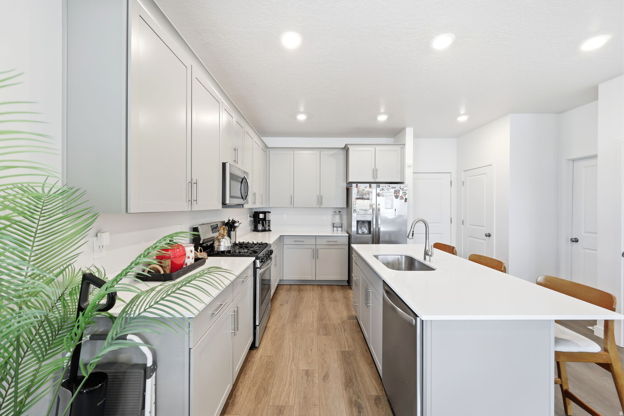 ESCALA - Residential