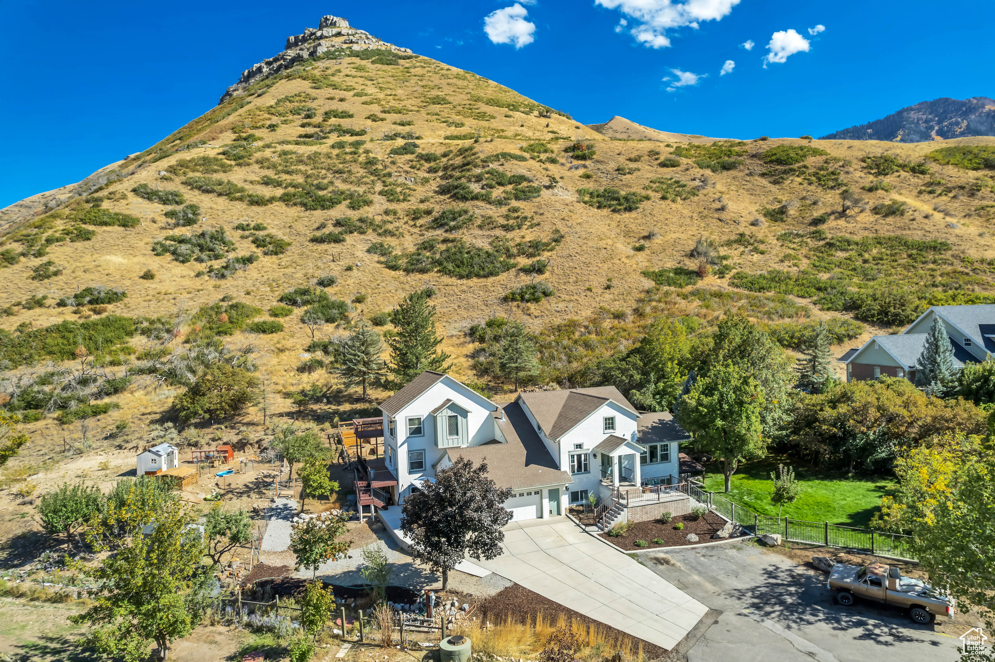 QUIET MEADOW FARMS - Residential