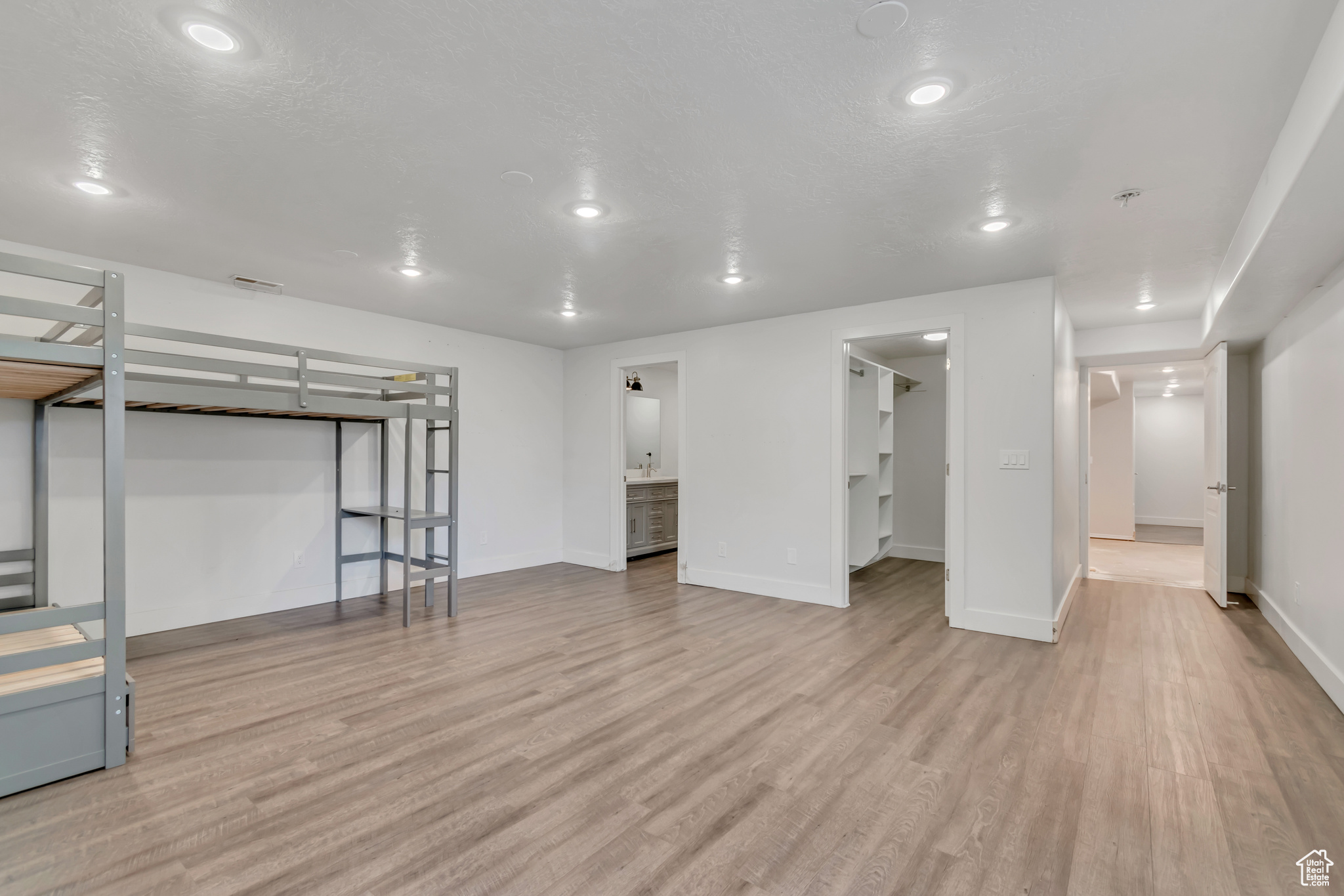 QUIET MEADOW FARMS - Residential