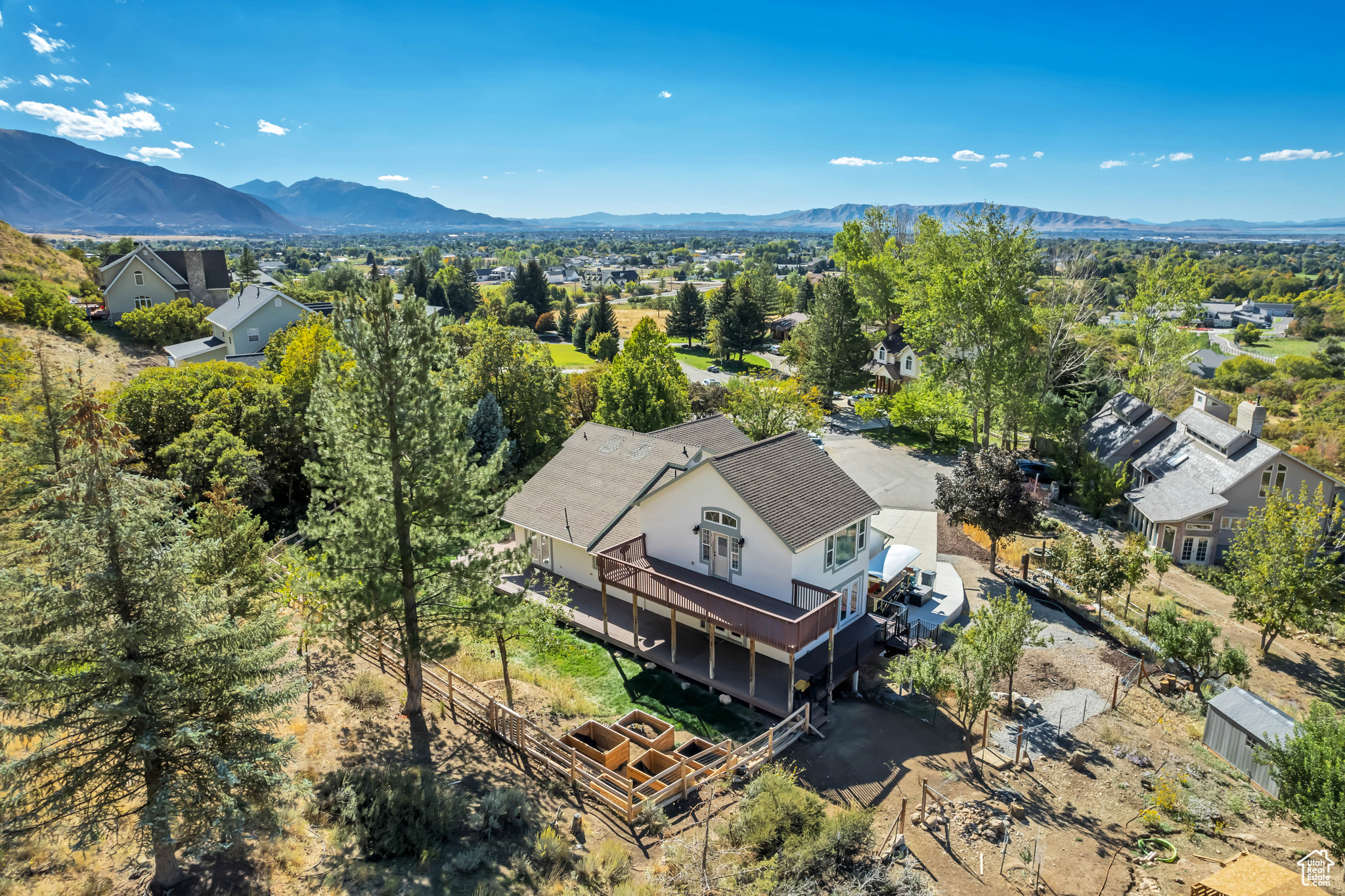 QUIET MEADOW FARMS - Residential