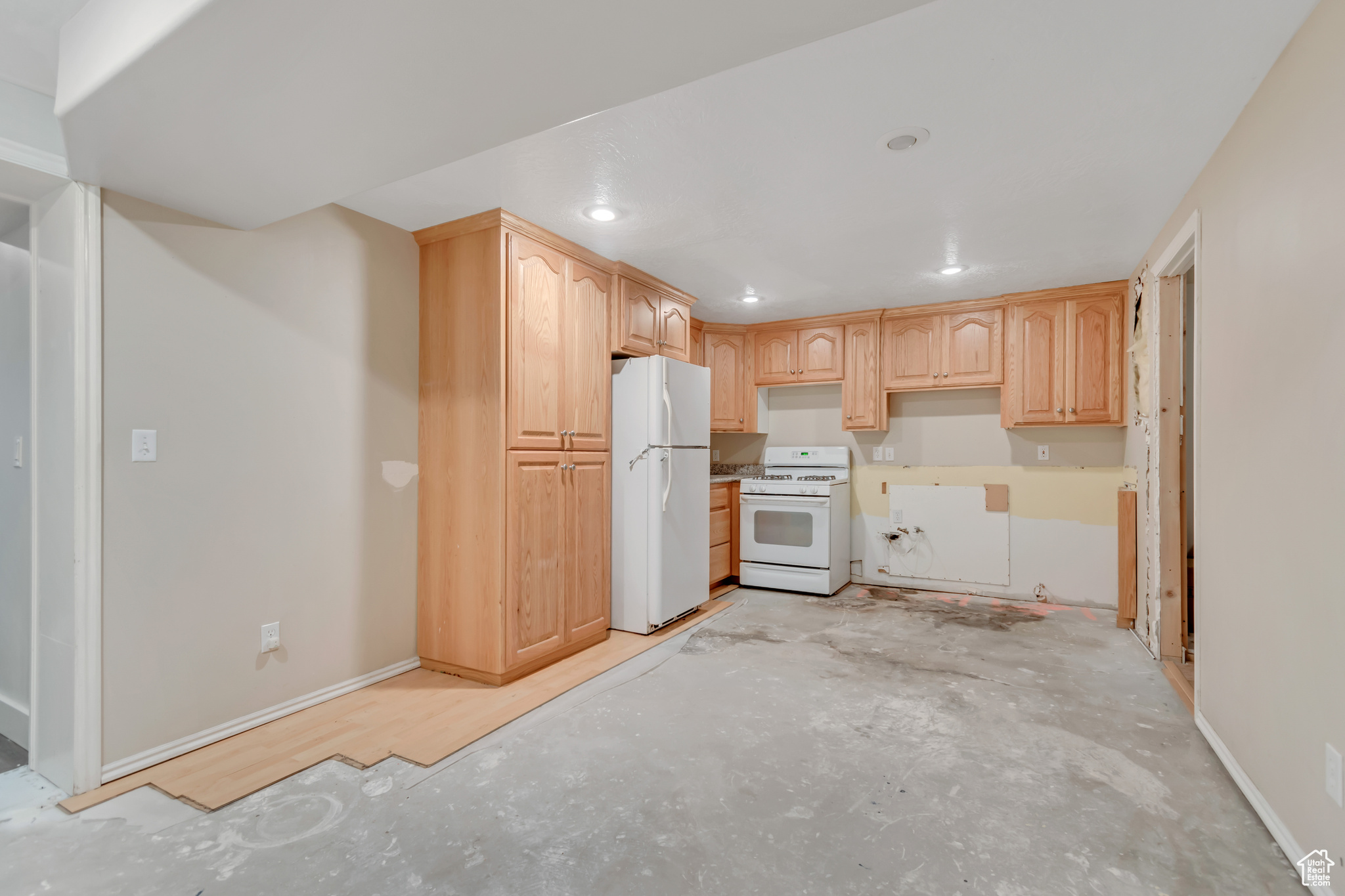 QUIET MEADOW FARMS - Residential