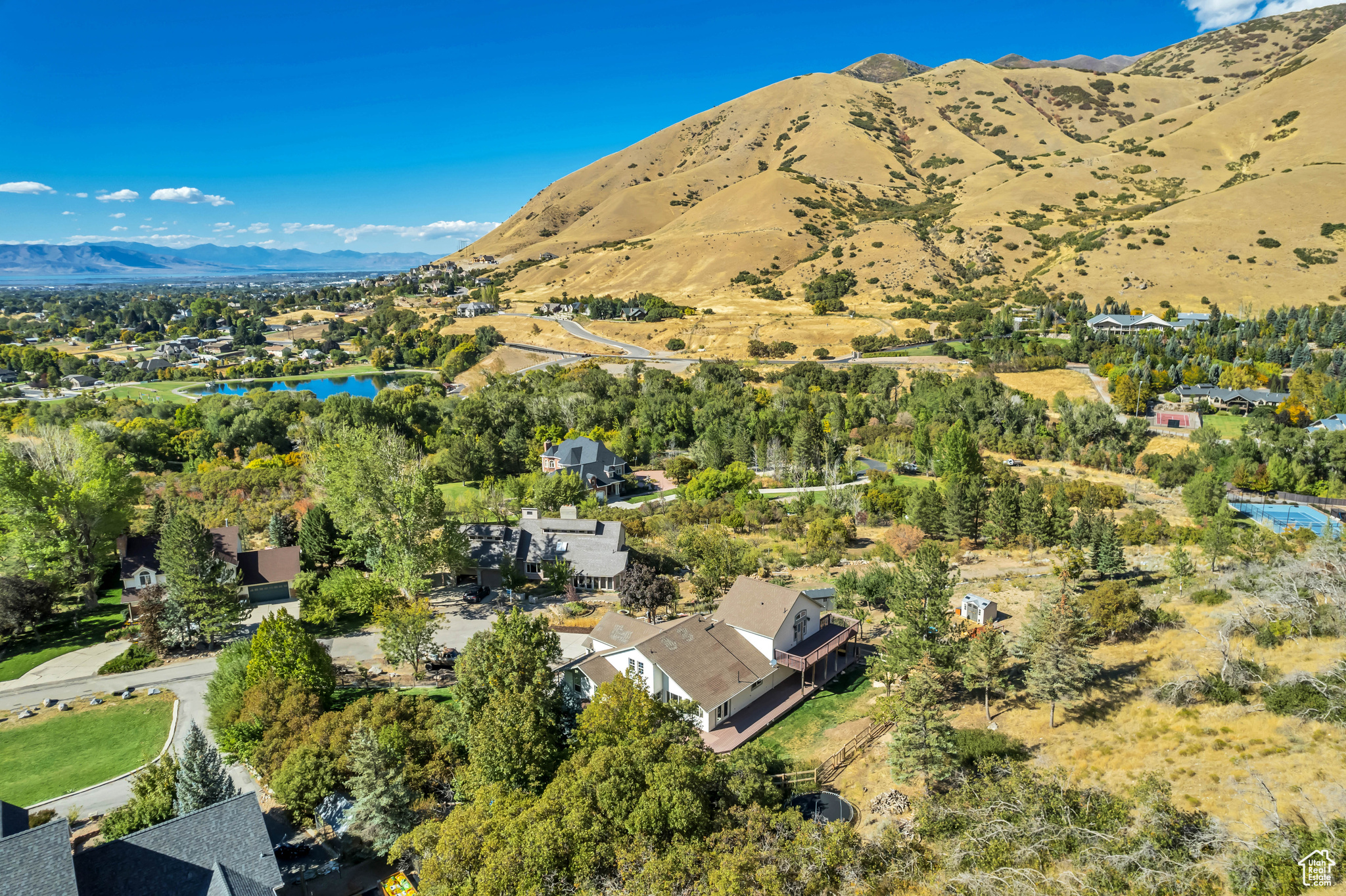 QUIET MEADOW FARMS - Residential