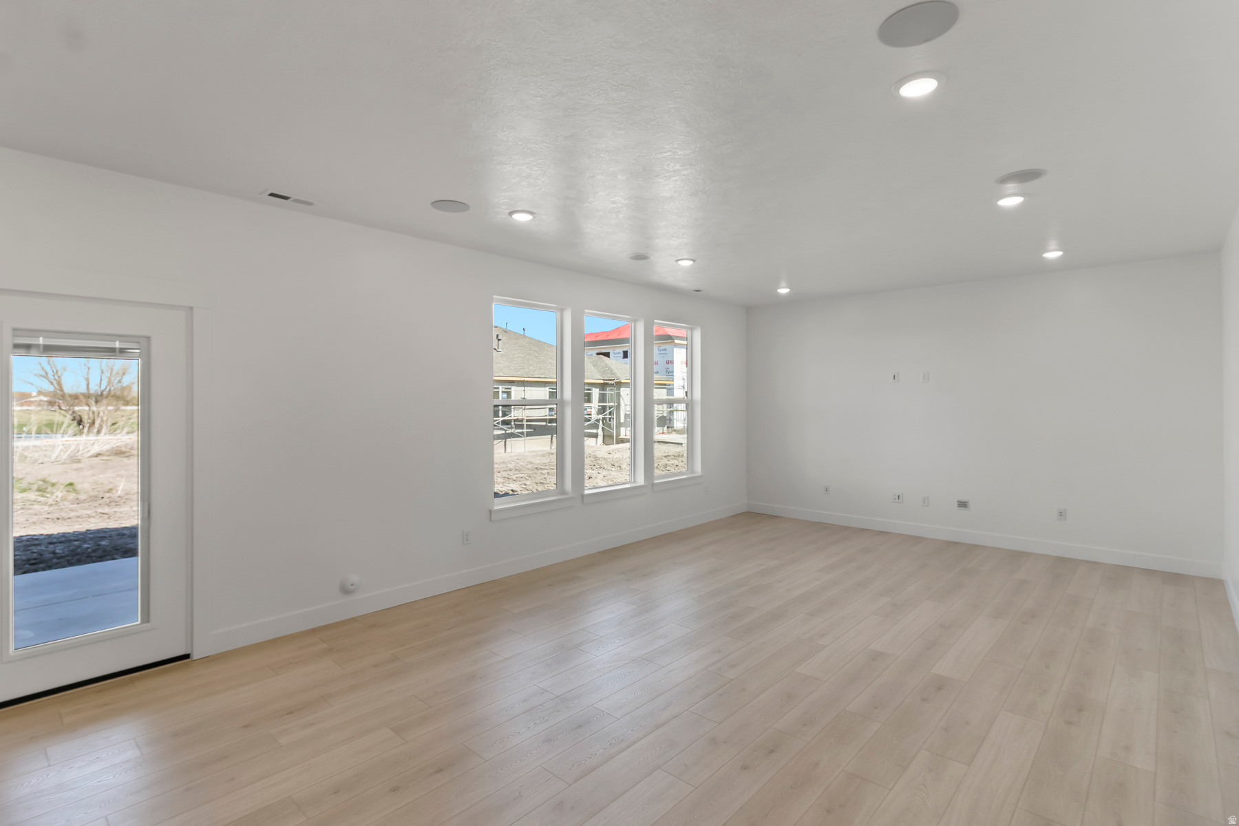 RIDGELINE PARK - Residential