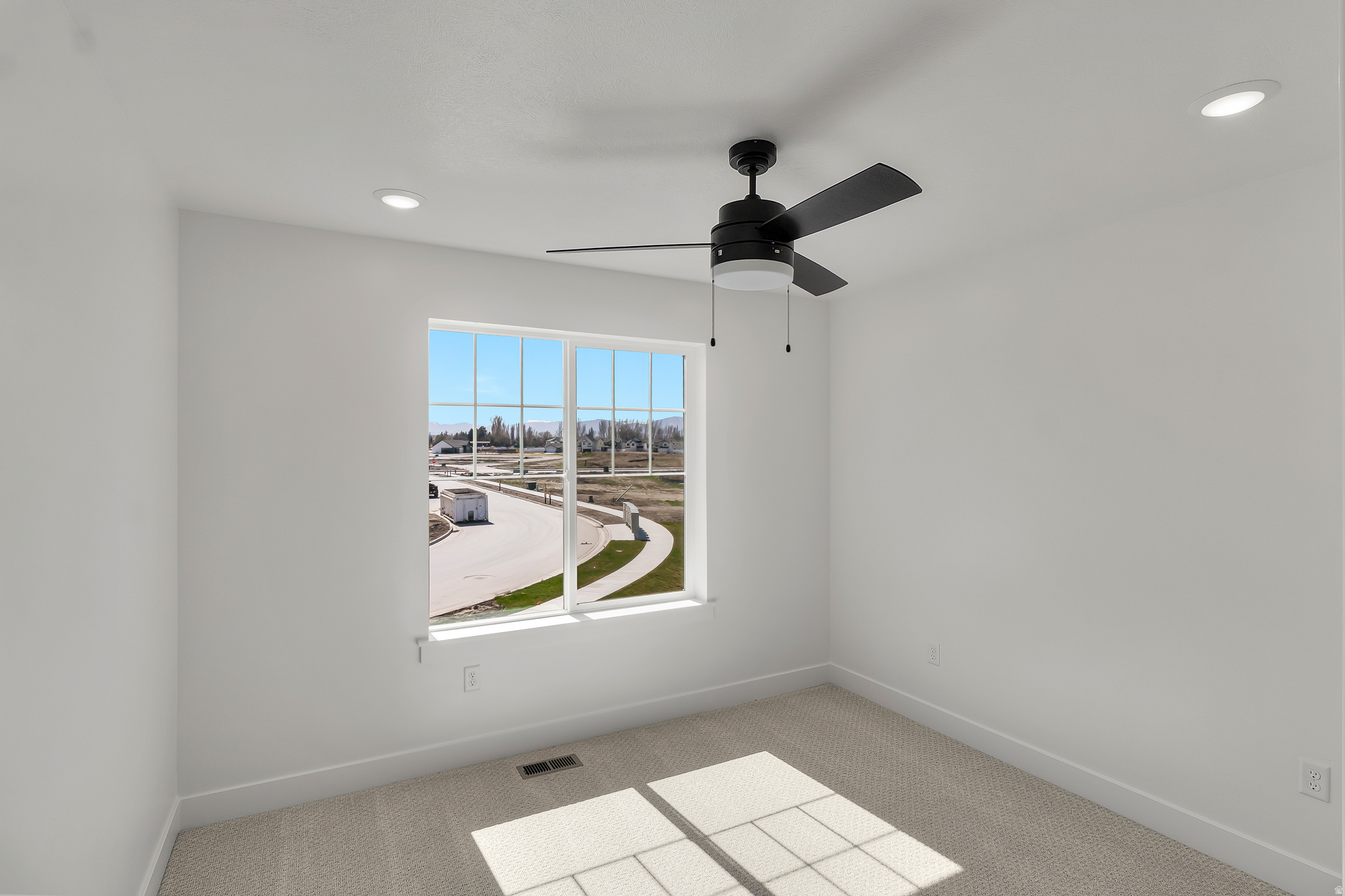 RIDGELINE PARK - Residential