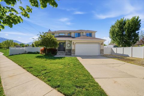 Tiny photo for 1359 W PARKSIDE LN S, Layton, UT 84041 (MLS # 2153509)