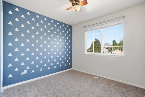 Tiny photo for 1359 W PARKSIDE LN S, Layton, UT 84041 (MLS # 2153509)