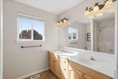 Tiny photo for 1359 W PARKSIDE LN S, Layton, UT 84041 (MLS # 2153509)