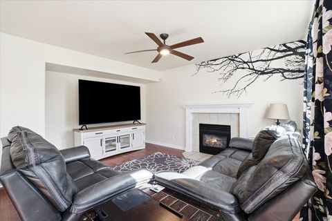 Tiny photo for 1359 W PARKSIDE LN S, Layton, UT 84041 (MLS # 2153509)