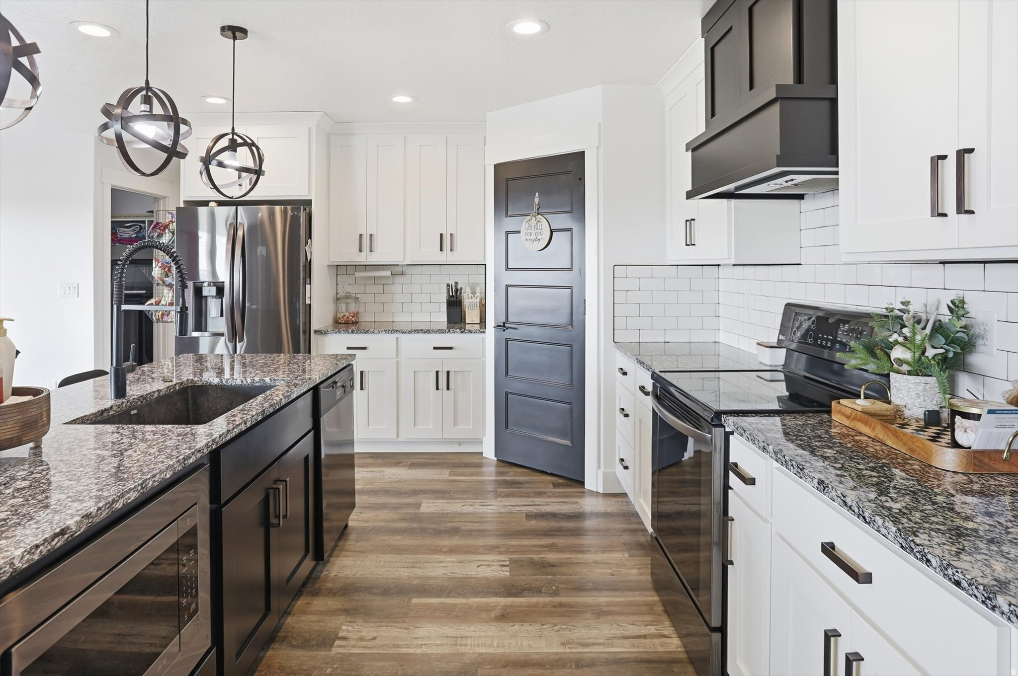 RIVER BEND ESTATES - Residential