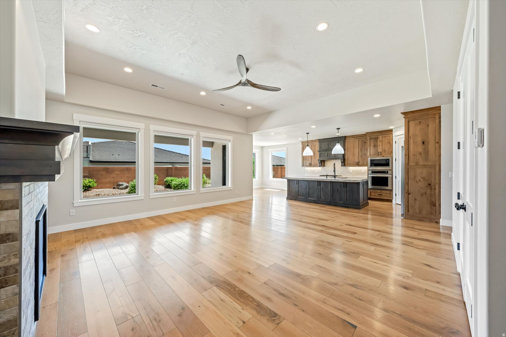 BELLA SOL AT SANTA CLARA PH 5 - Residential