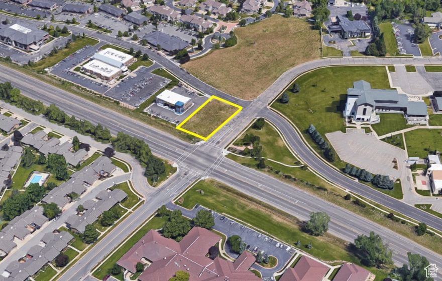 For Sale or ground lease.   Hard corner commercial lot great for small retail building Highly visible