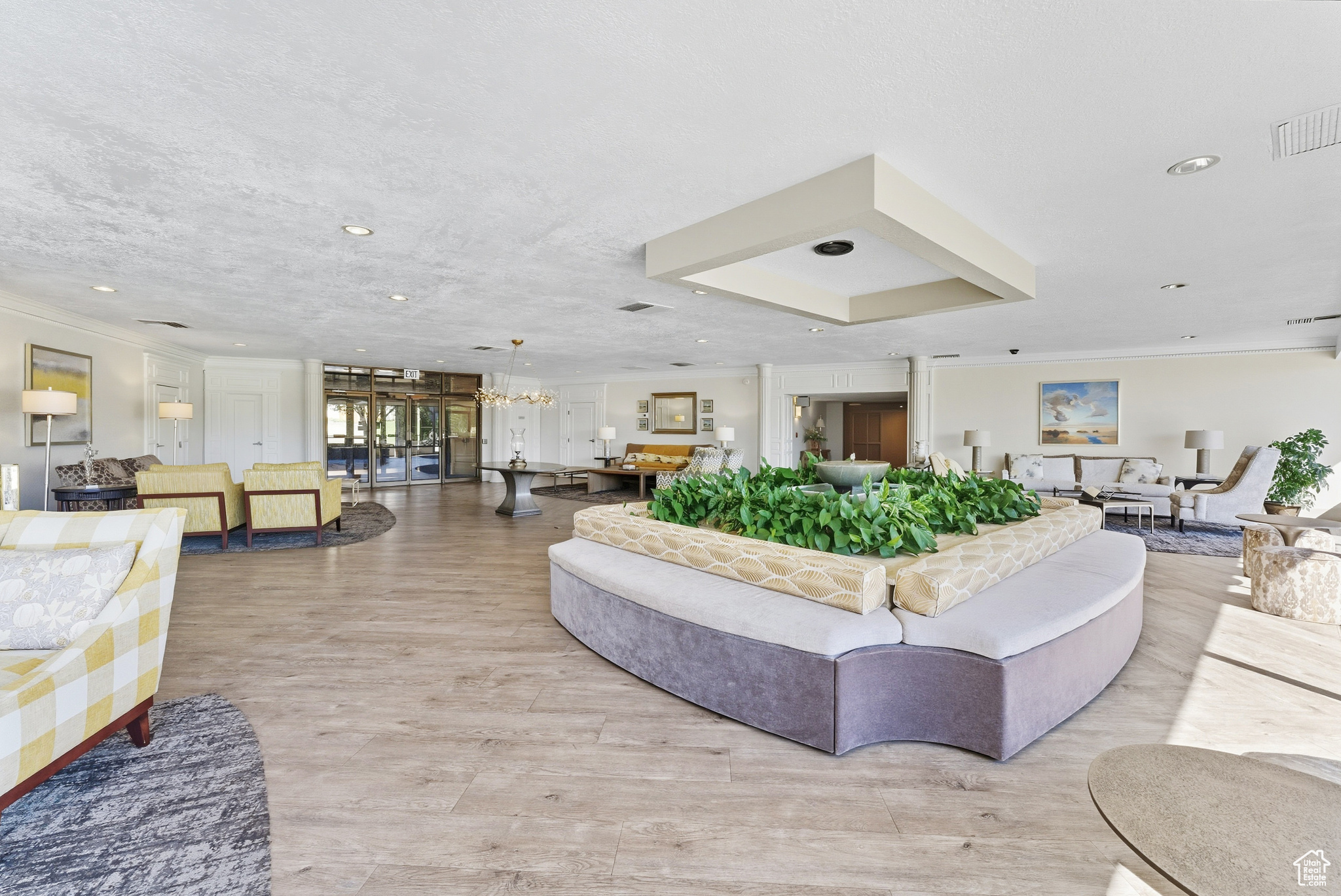 ZION SUMMIT CONDM - Residential