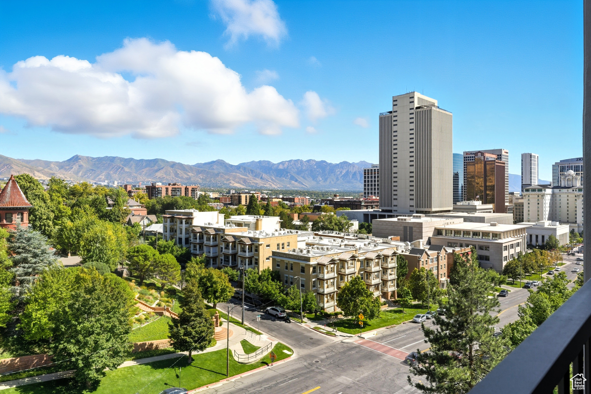 ZION SUMMIT CONDM - Residential